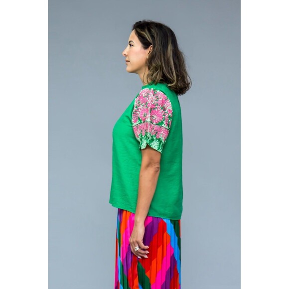 THML Embroidered Puff Sleeve Top Ruffle Neck Button Back Green Pink SMALL EUC - Picture 3 of 13